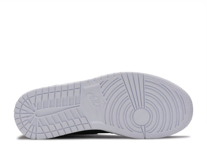 AIR JORDAN 1 RETRO HIGH OG "FEARLESS" WMNS